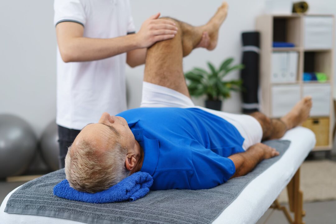 Knee massage to treat arthropathy