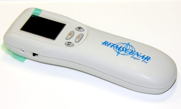 Device for treating osteochondrosis